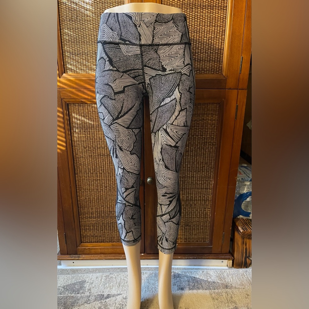 Lululemon Pace Rival Crop 22” - Picture 1 of 5